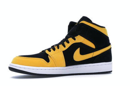 Jordan 1 Mid Reverse New Love