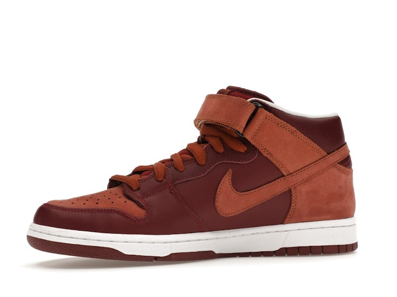 Nike SB Dunk Mid Team Red Pony