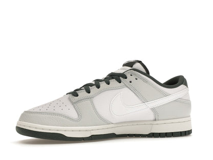 Nike Dunk Low Retro SE Photon Dust Vintage Green