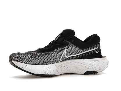 Nike ZoomX Invincible Run Flyknit Oreo