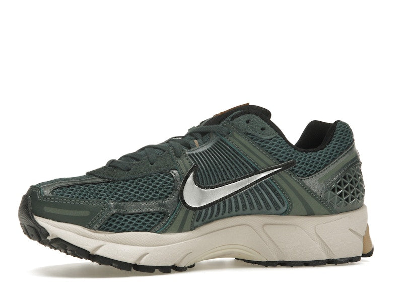 Nike Zoom Vomero 5 Vintage Green Light Orewood Brown Hemp Chrome (Women's)