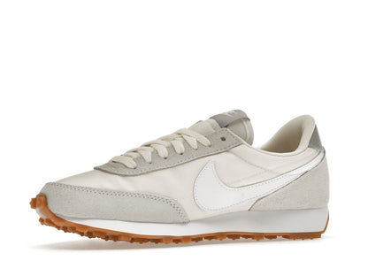 Nike Daybreak Pale Ivory Light Smoke Grey (Women's)