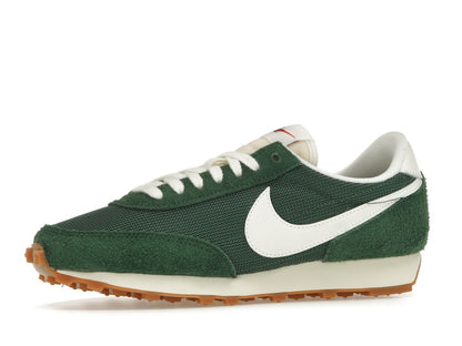 Nike Daybreak Vintage Fir (Women's)