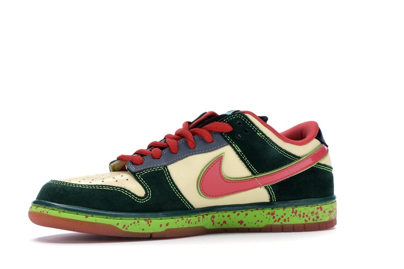 Nike SB Dunk Low Mosquito