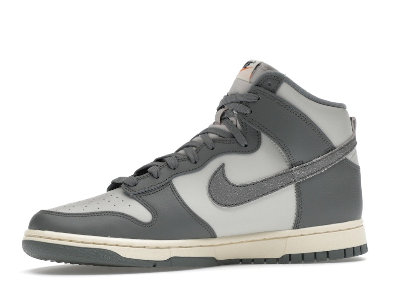Nike Dunk High Vintage Light Bone Grey