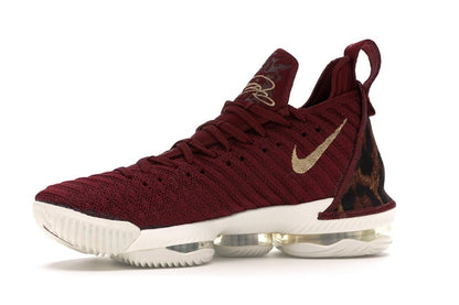 Nike LeBron 16 King