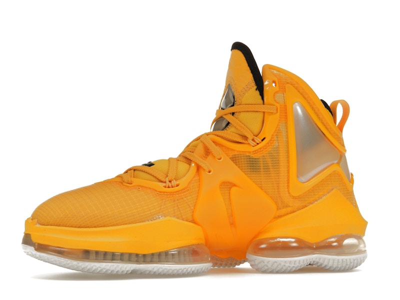 Nike LeBron 19 Hard Hat