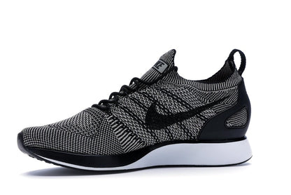 Nike Mariah Flyknit Racer Pale Grey Solar Red