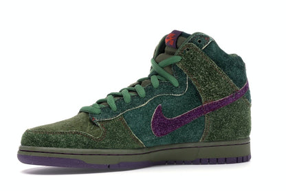 Nike SB Dunk High Skunk 420