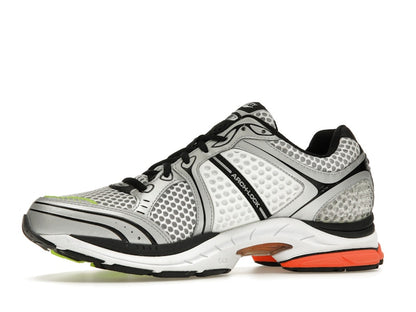 Saucony ProGrid Triumph 4 Highsnobiety Silver