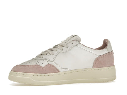 Autry Medalist Leather Low White Powder (Women's)