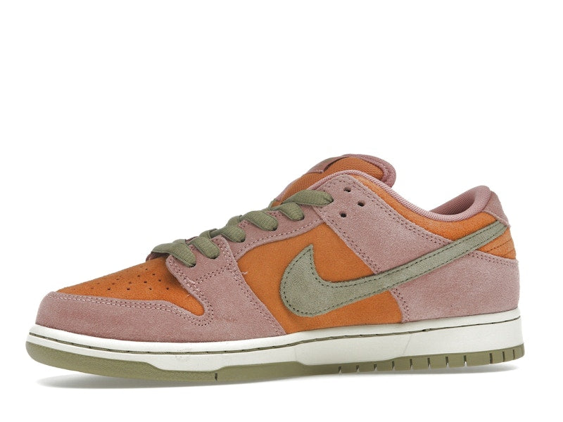 Nike SB Dunk Low Red Stardust