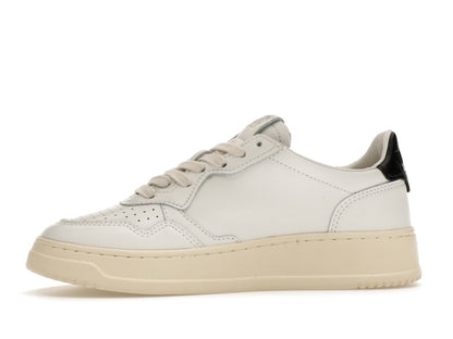Autry Medalist Leather Low White Black Tab (Women's)