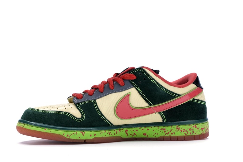 Nike SB Dunk Low Mosquito