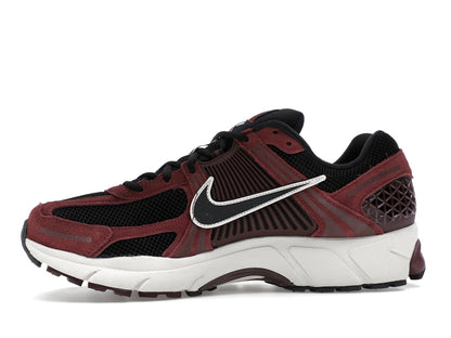 Nike Zoom Vomero 5 Dark Team Red