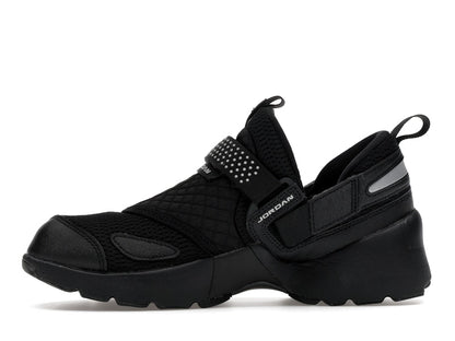 Jordan Trunner LX Triple Black (Women's)