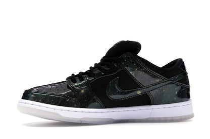 Nike SB Dunk Low 420 Intergalactic