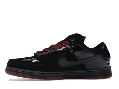 Nike SB Dunk Low Mafia