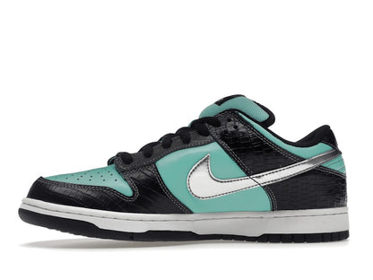 Nike SB Dunk Low Diamond Supply Co.