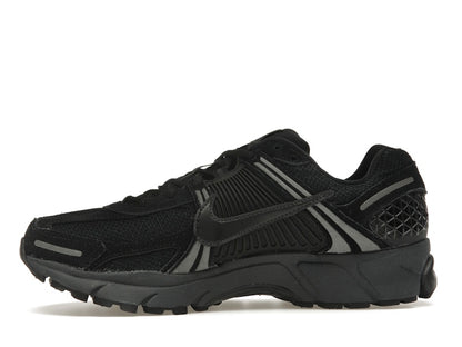 Nike Zoom Vomero 5 Black Metallic Dark Grey