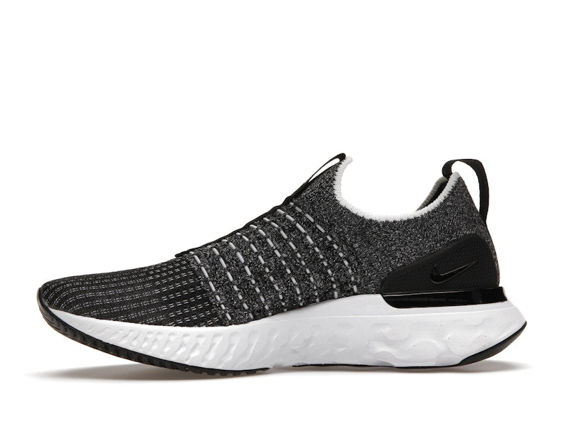 Nike React Phantom Run Flyknit 2 Oreo (Women's)