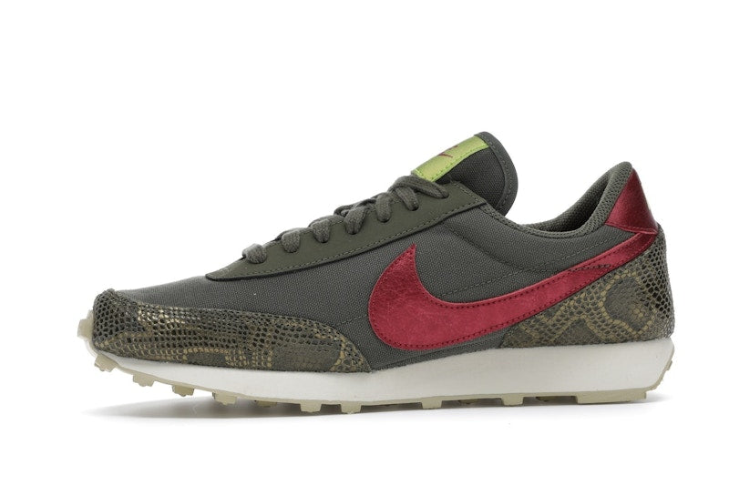 Nike Daybreak Medium Olive Worn Brick (Women's)