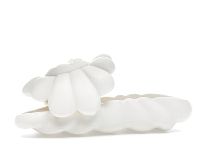 Takashi Murakami Ohana Full-Bloom Slide Star White