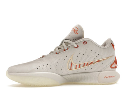 Nike LeBron 21 Akoya