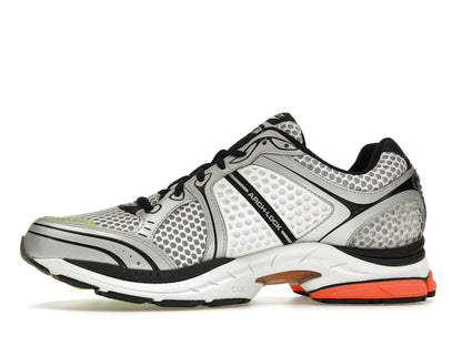 Saucony ProGrid Triumph 4 Highsnobiety Silver