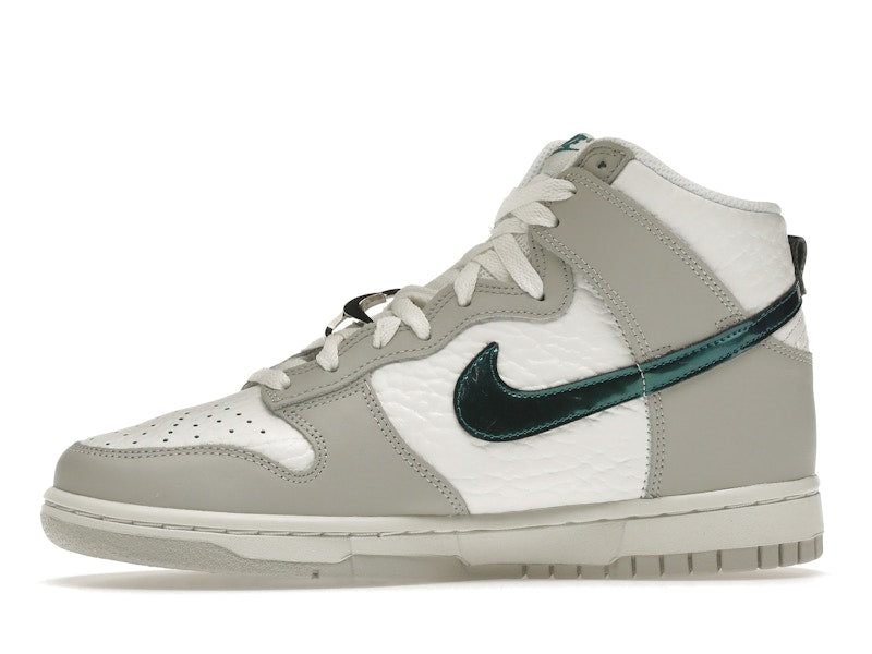 Nike Dunk High FLS (Women's)