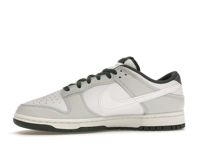 Nike Dunk Low Retro SE Photon Dust Vintage Green