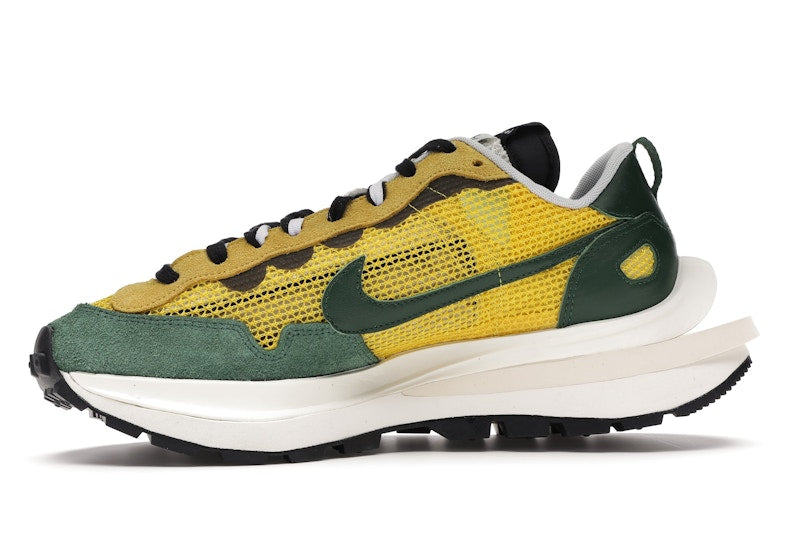 Nike Vaporwaffle sacai Tour Yellow Stadium Green