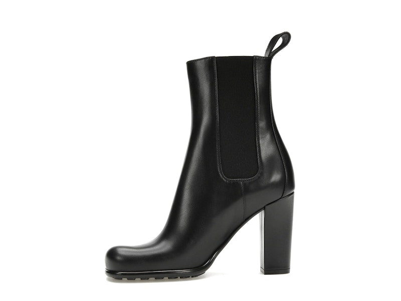 Bottega Veneta Storm Moulded Toe Leather Chelsea Boot Black (Women's)
