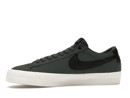 Nike SB Zoom Blazer Low Pro GT Vintage Green