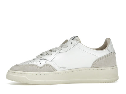 Autry Medalist Leather Low White Beige Suede (Women's)