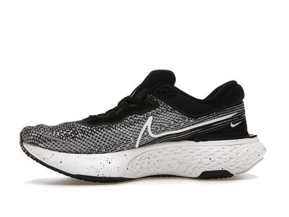 Nike ZoomX Invincible Run Flyknit Oreo