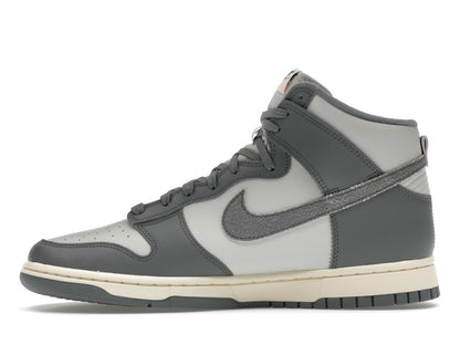 Nike Dunk High Vintage Light Bone Grey