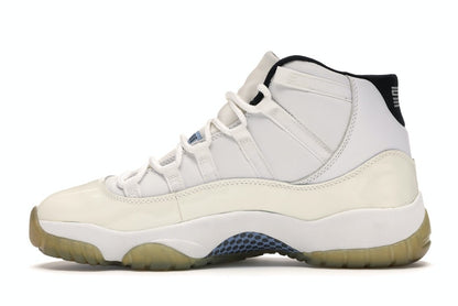 Jordan 11 Retro Columbia (2001)