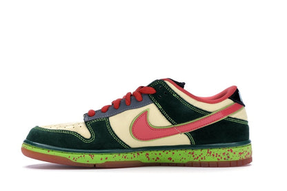 Nike SB Dunk Low Mosquito