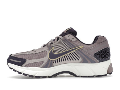 Nike Zoom Vomero 5 Platinum Violet