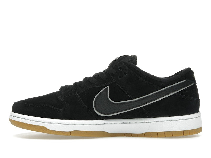 Nike SB Dunk Low Quartersnacks