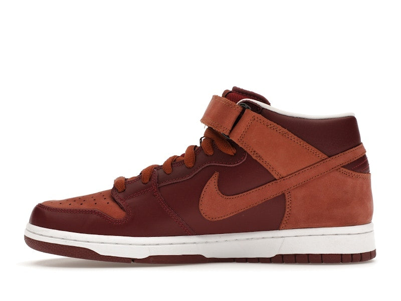Nike SB Dunk Mid Team Red Pony