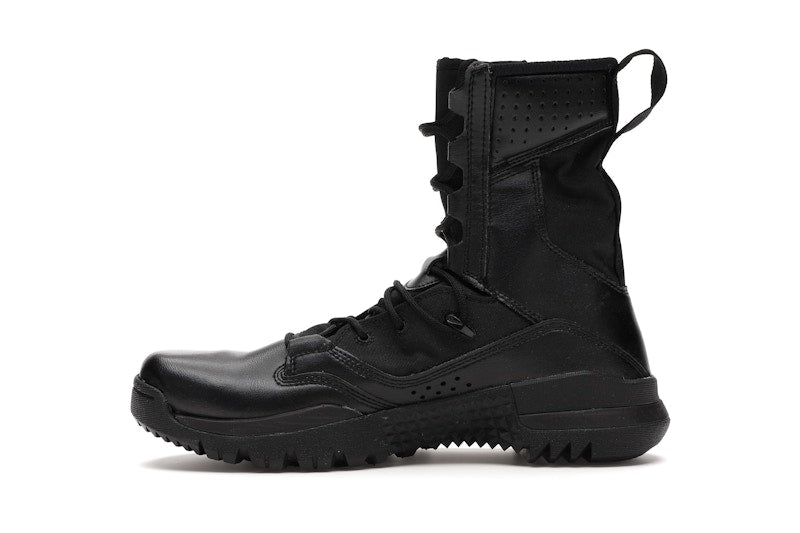Nike Special Field Boot 8 Inch Black