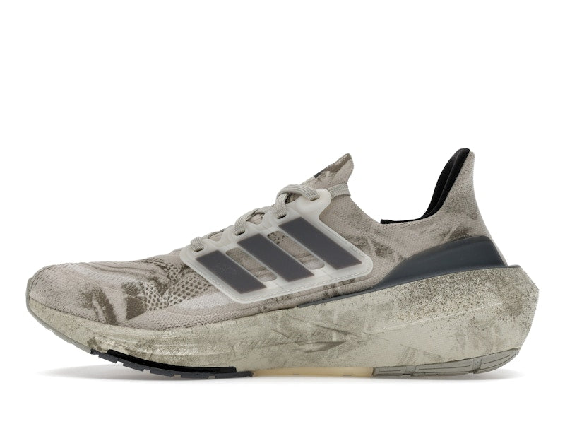 adidas Ultra Boost Light Worn-Out