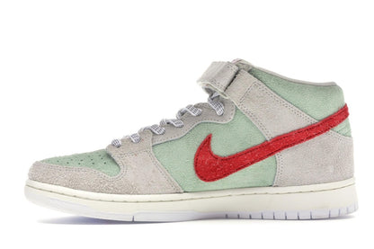 Nike SB Dunk Mid White Widow