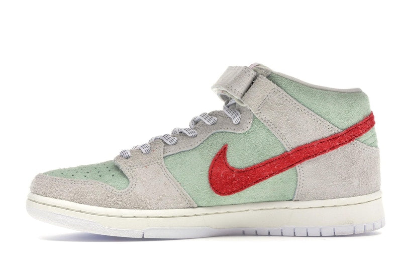 Nike SB Dunk Mid White Widow