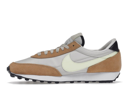 Nike Daybreak Praline Volt (Women's)