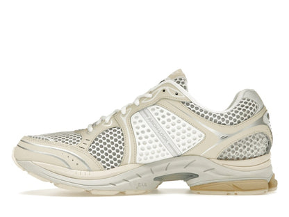 Saucony ProGrid Triumph 4 Highsnobiety Cream