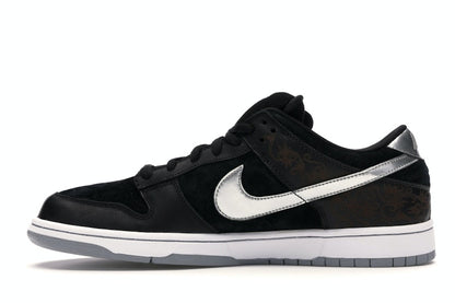 Nike SB Dunk Low Takashi 2