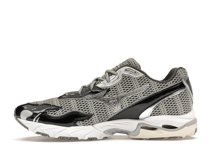 Mizuno Wave Rider 10 Flame Wave One Block Down Onyx
